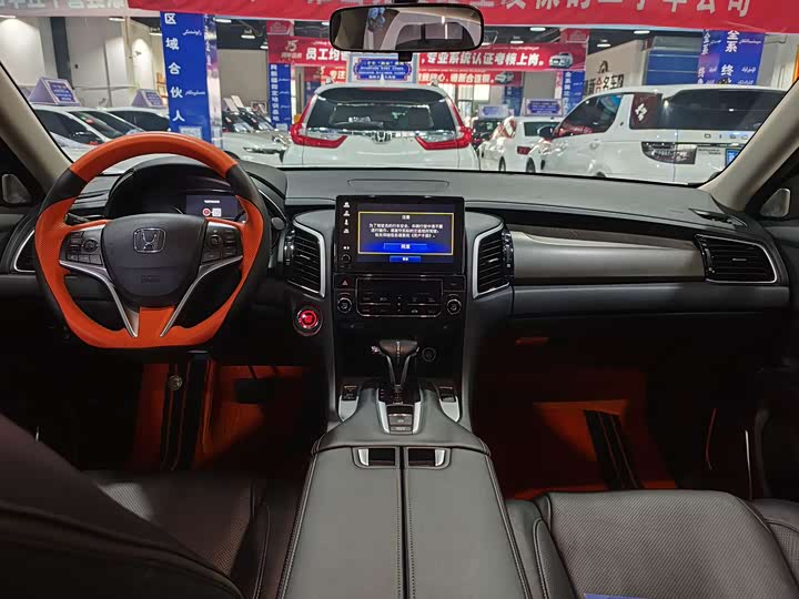 Фото 5 - Honda Avancier