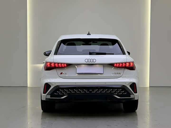 Фото 5 - Audi A3