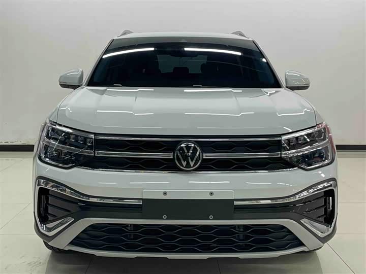 Фото 9 - Volkswagen Tharu