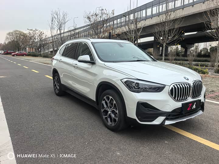 Фото 3 - BMW X1
