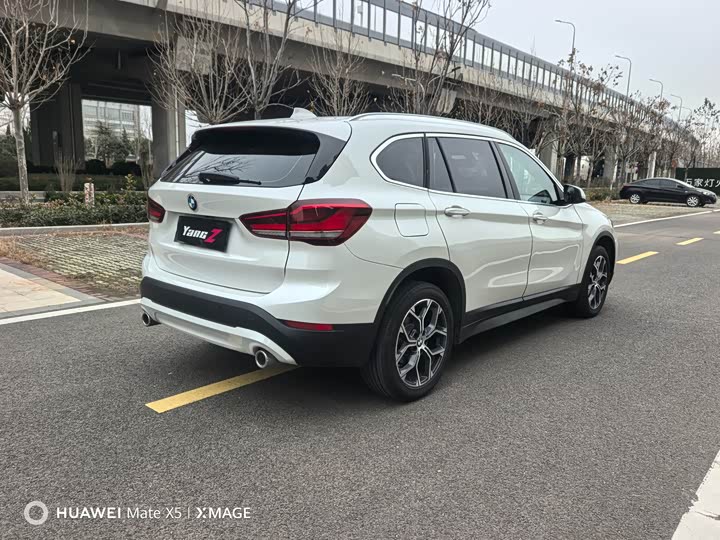 Фото 4 - BMW X1