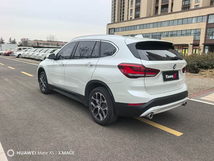 Фото 6 - BMW X1