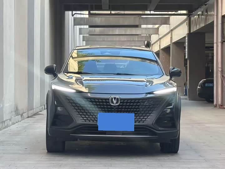 Фото 2 - Changan UNI-T