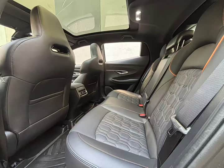 Фото 9 - Changan UNI-T