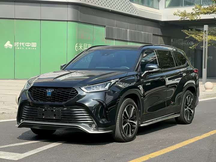 Фото 1 - Toyota Crown Kluger