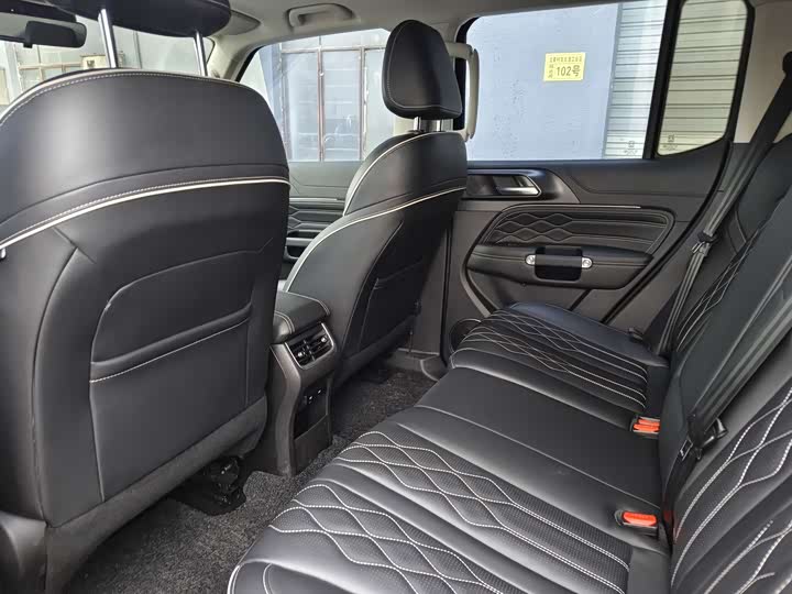 Фото 7 - Tank 300