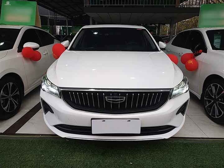 Фото 3 - Geely Emgrand