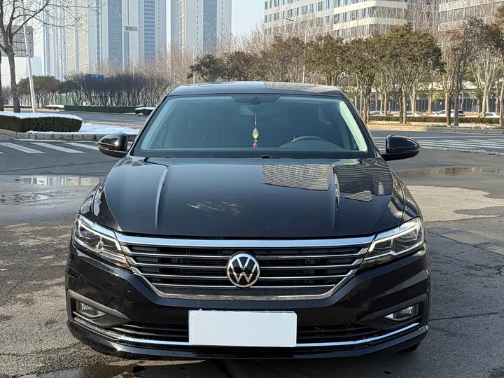 Фото 2 - Volkswagen Lavida