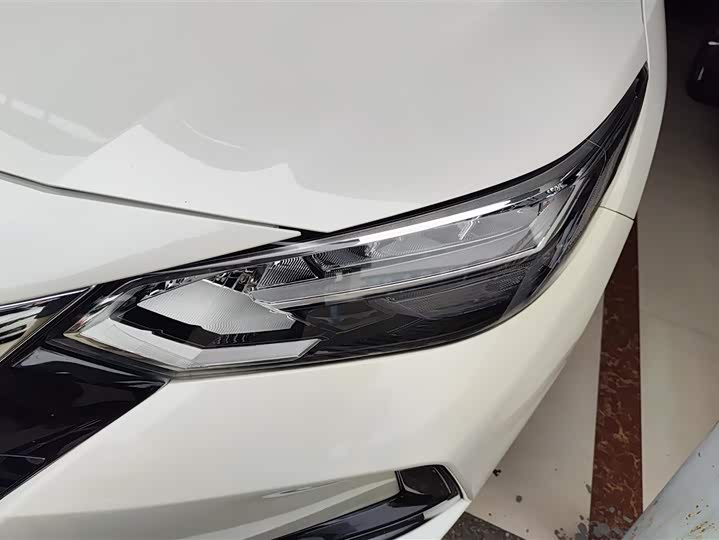 Фото 5 - Nissan Sylphy