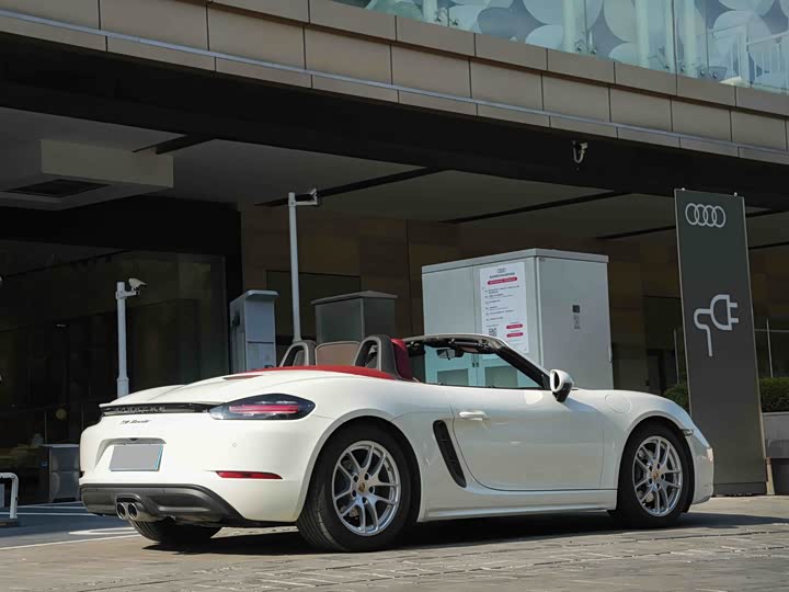 Фото 5 - Porsche 718