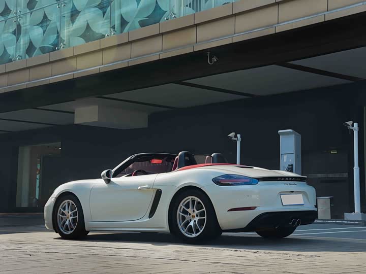 Фото 6 - Porsche 718