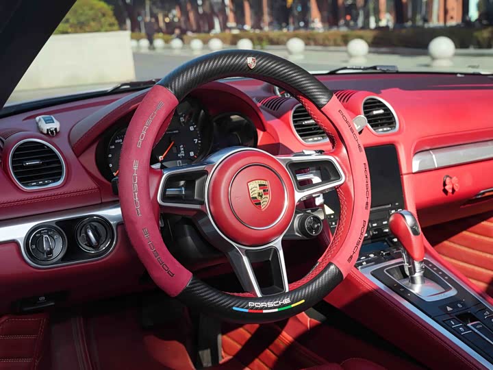 Фото 8 - Porsche 718