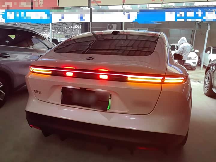 Фото 6 - Nio ET5