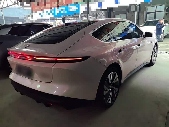 Фото 7 - Nio ET5