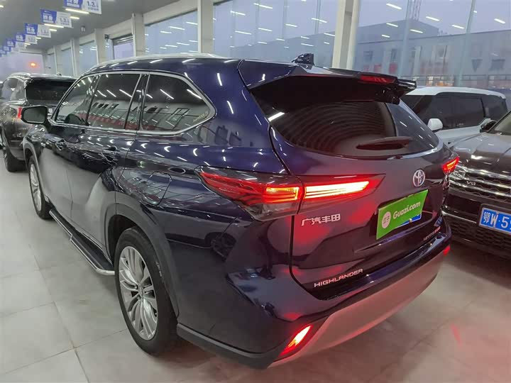 Фото 5 - Toyota Highlander