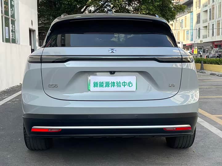 Фото 7 - Nio ES6