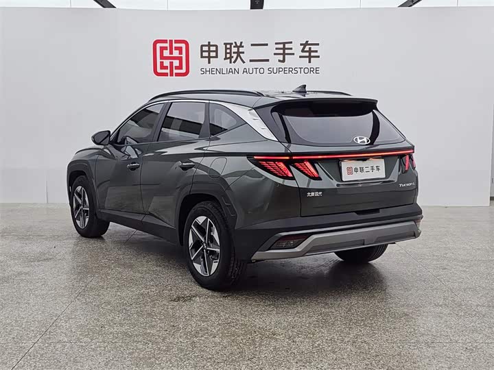 Фото 4 - Hyundai Tucson L