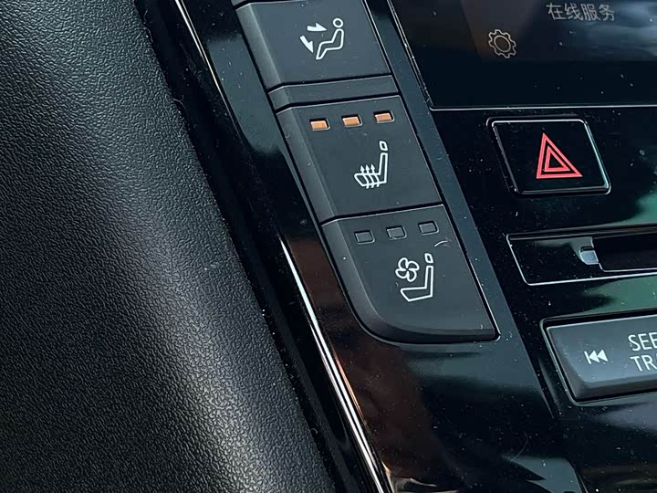 Фото 8 - Infiniti QX50