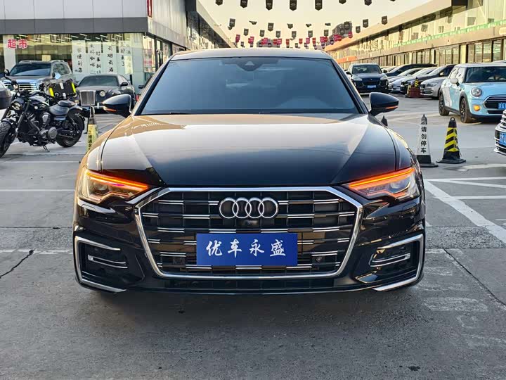 Фото 1 - Audi A6L