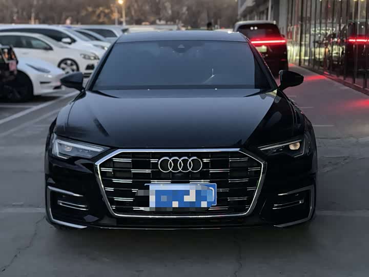 Фото 4 - Audi A6L