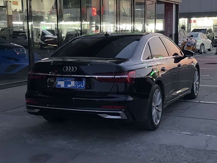 Фото 8 - Audi A6L