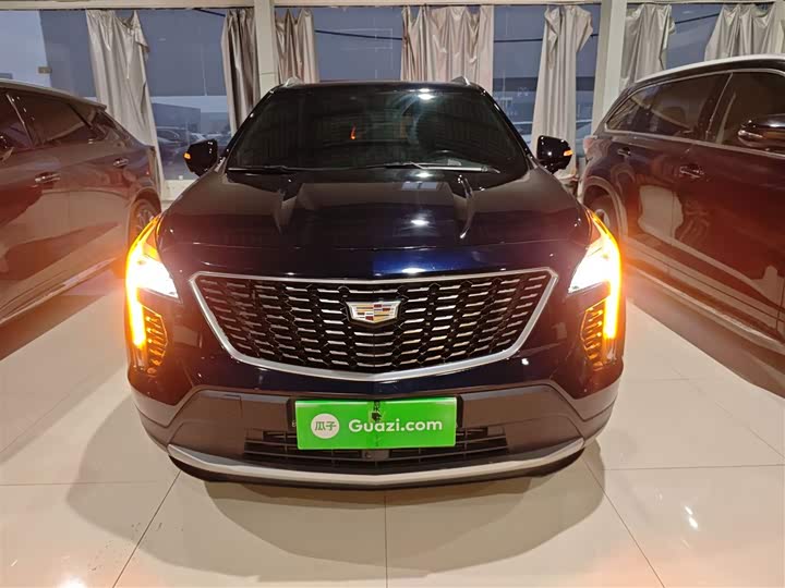 Фото 3 - Cadillac XT4