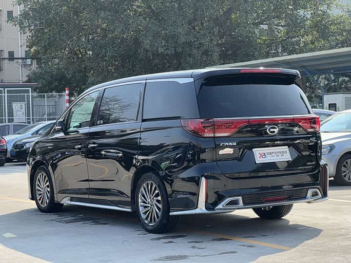 Фото 4 - GAC Trumpchi M8