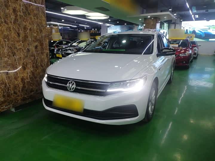 Фото 1 - Volkswagen Bora