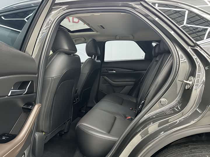 Фото 5 - Mazda CX-30