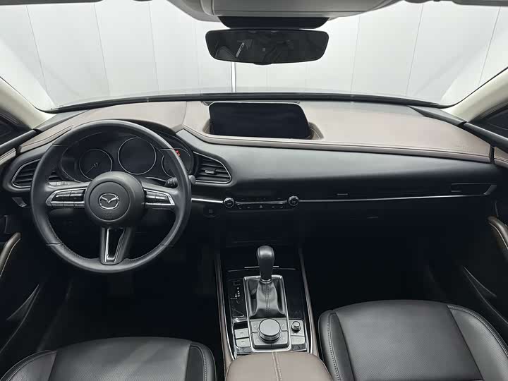 Фото 6 - Mazda CX-30