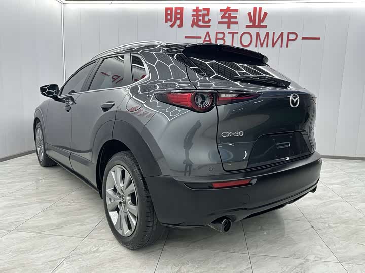 Фото 8 - Mazda CX-30