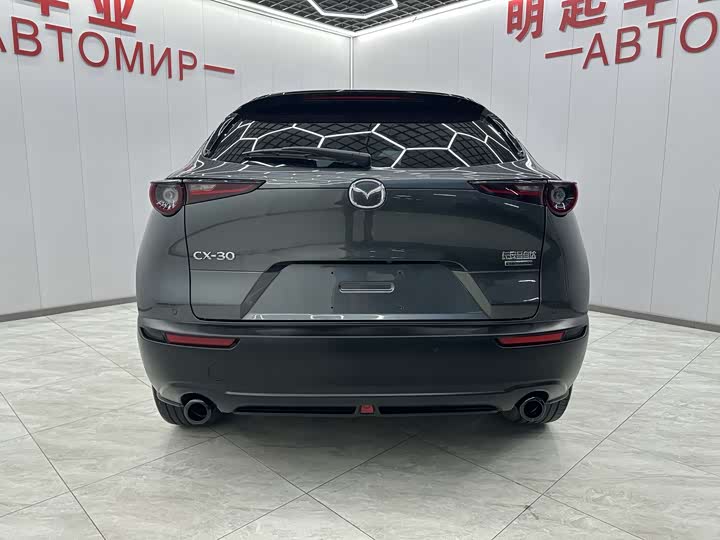 Фото 9 - Mazda CX-30