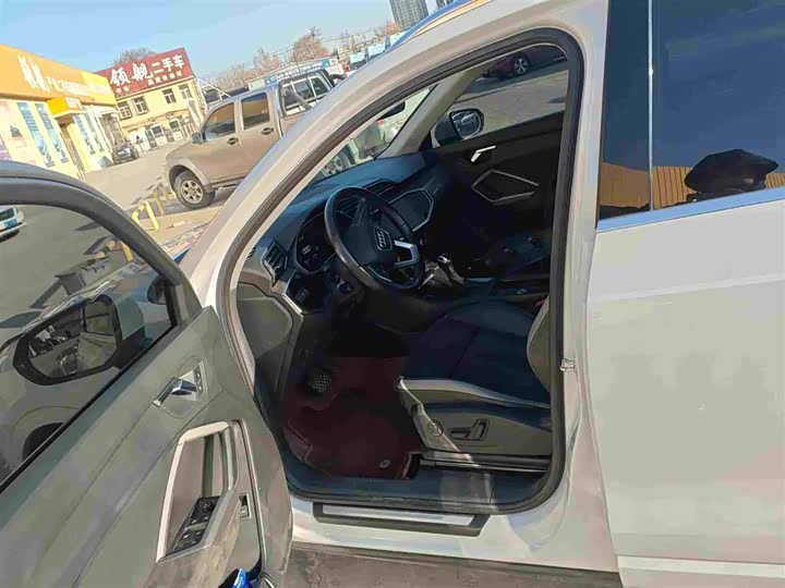 Фото 5 - Audi Q3