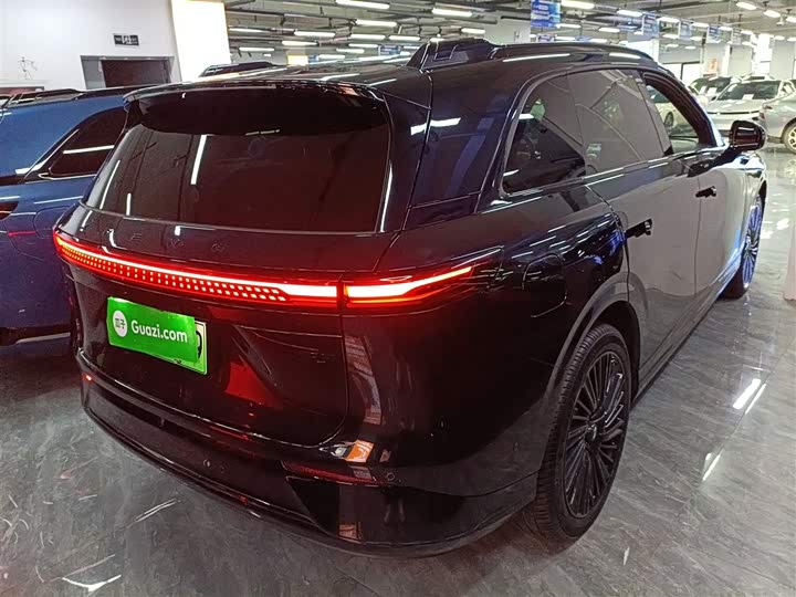 Фото 7 - XPeng G9