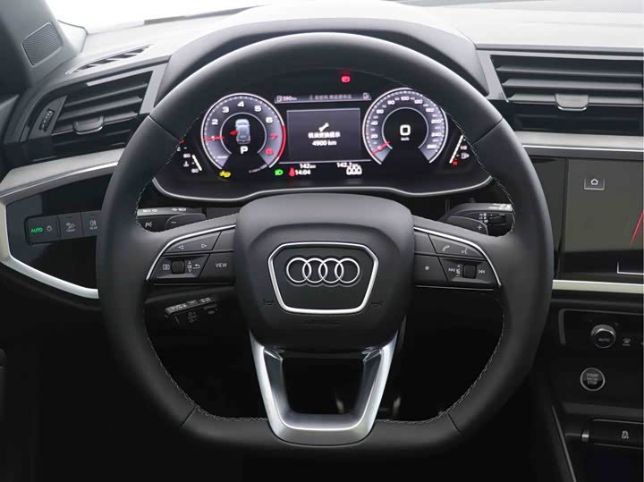 Фото 5 - Audi Q3