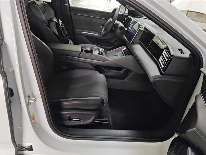 Фото 8 - BYD Qin L