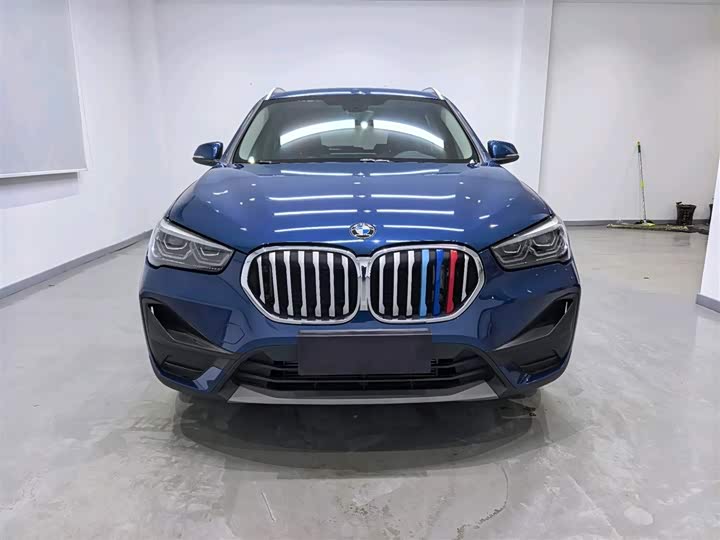 Фото 2 - BMW X1