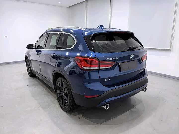 Фото 6 - BMW X1
