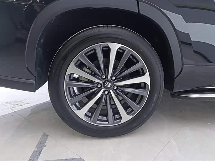 Фото 6 - Toyota Crown Kluger