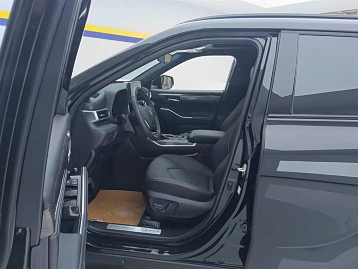 Фото 9 - Toyota Crown Kluger