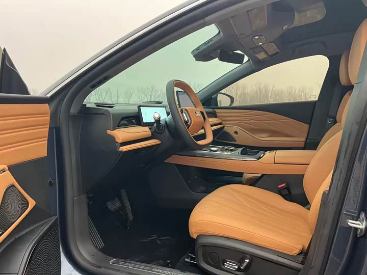 Фото 4 - Geely Galaxy Starshine 8 EM-i