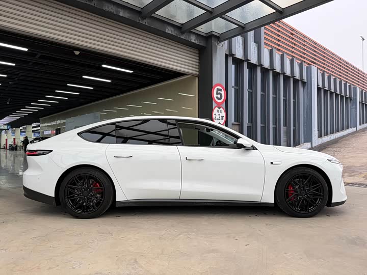 Фото 4 - Nio ET7