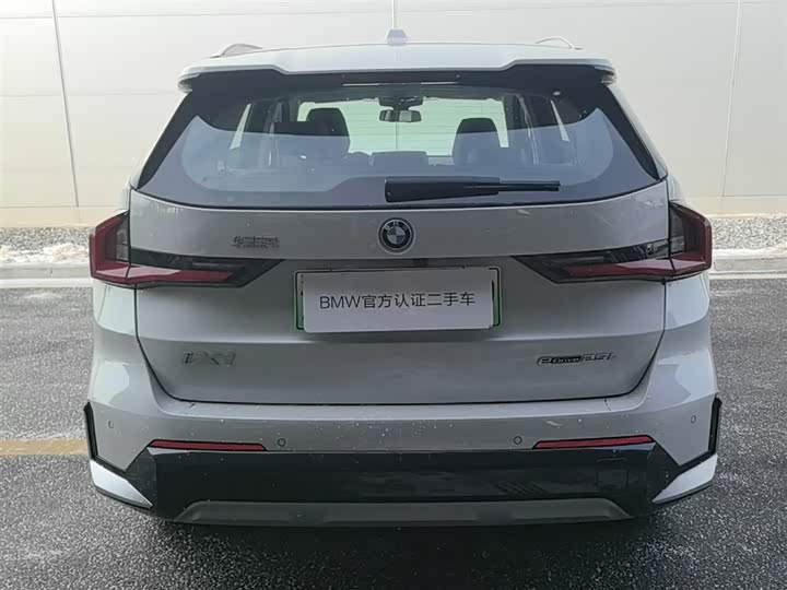 Фото 3 - BMW iX1