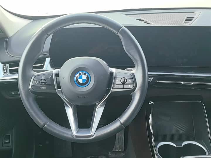 Фото 7 - BMW iX1