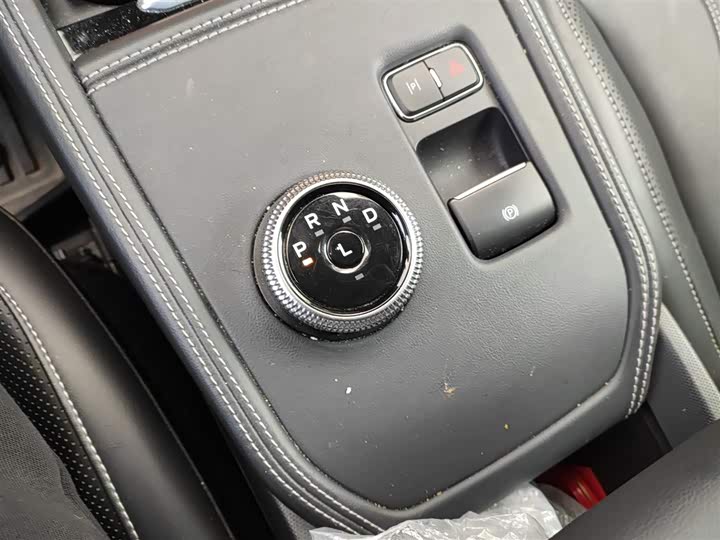 Фото 7 - Ford Mustang Mach-E