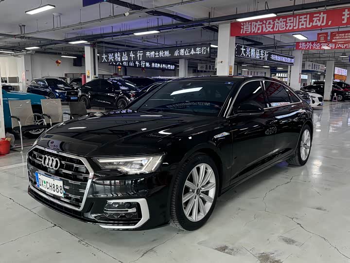 Фото 1 - Audi A6L