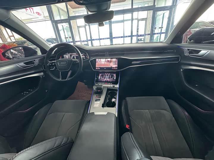 Фото 8 - Audi A6L