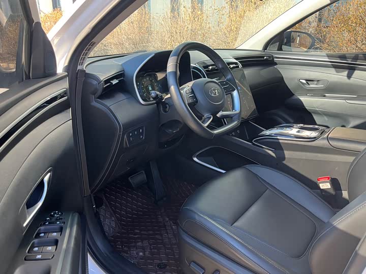 Фото 7 - Hyundai Tucson L