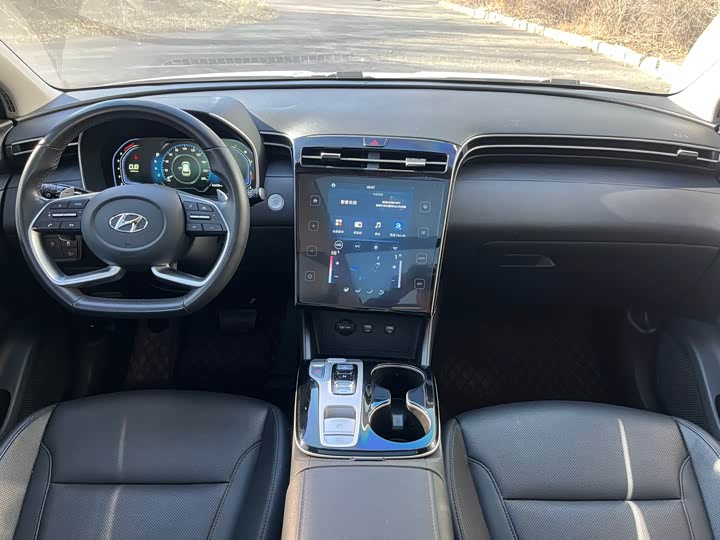 Фото 9 - Hyundai Tucson L