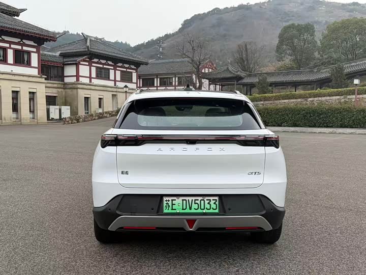 Фото 6 - BAIC Arcfox Alpha T5